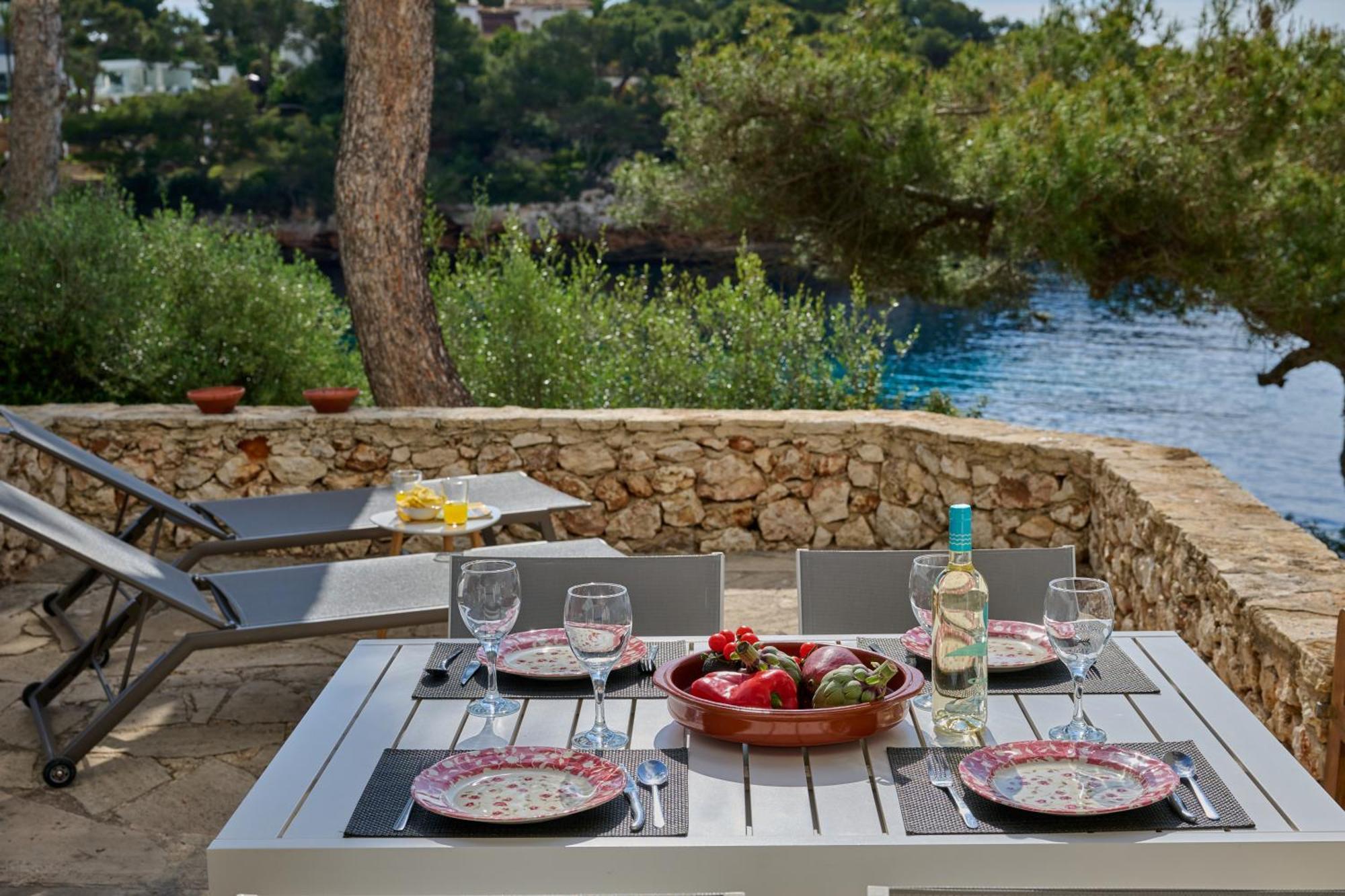 Sea Frontline Apartment 'Ernesto'. Pool. Wifi Santanyí Dış mekan fotoğraf